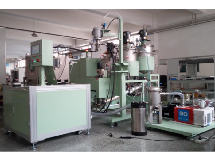 真空灌注設備（中大/大吐出量）